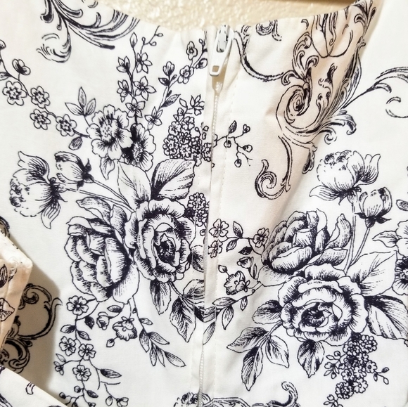 Bonnie Jean Dress - Picture 5 of 6